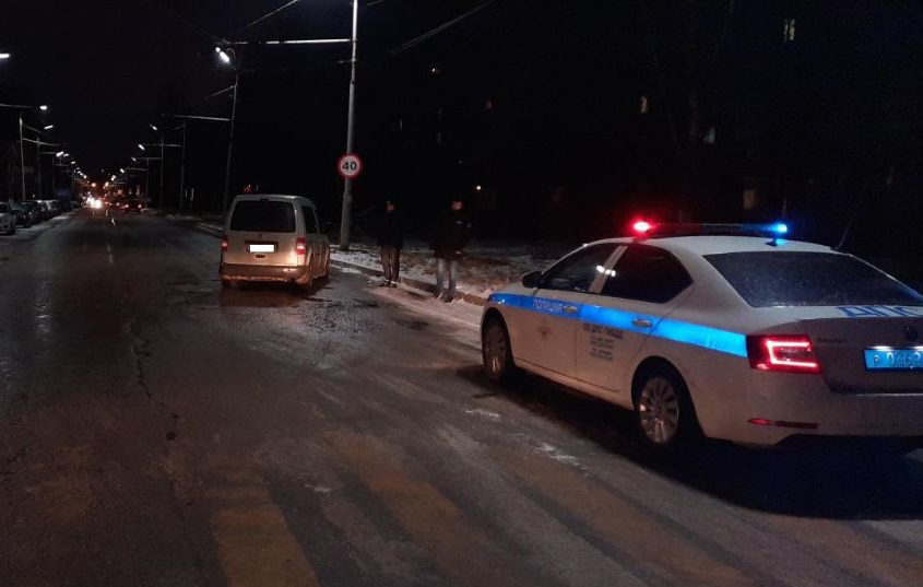 На улице Крупской в Рязани пешеход угодил под колёса иномарки